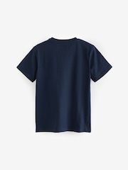 Marineblau Fahrzeuge-Textur​​​​​​​ - Kurzarm-T-Shirts in normaler Passform mit Grafikdruck, 3er-Pack (3–16 J.) - Bild 4 von 5