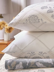 Set ng Pantakip sa Duvet at Pillowcase na may Bulaklak na Helena Springfield Folk Trellis - Larawan 4 ng 5