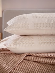 ABIGAIL AHERN x MURMUR Dusky Pink Maeve Waffle Textured Duvet Cover & Pillowcase Set - Image 4 of 5