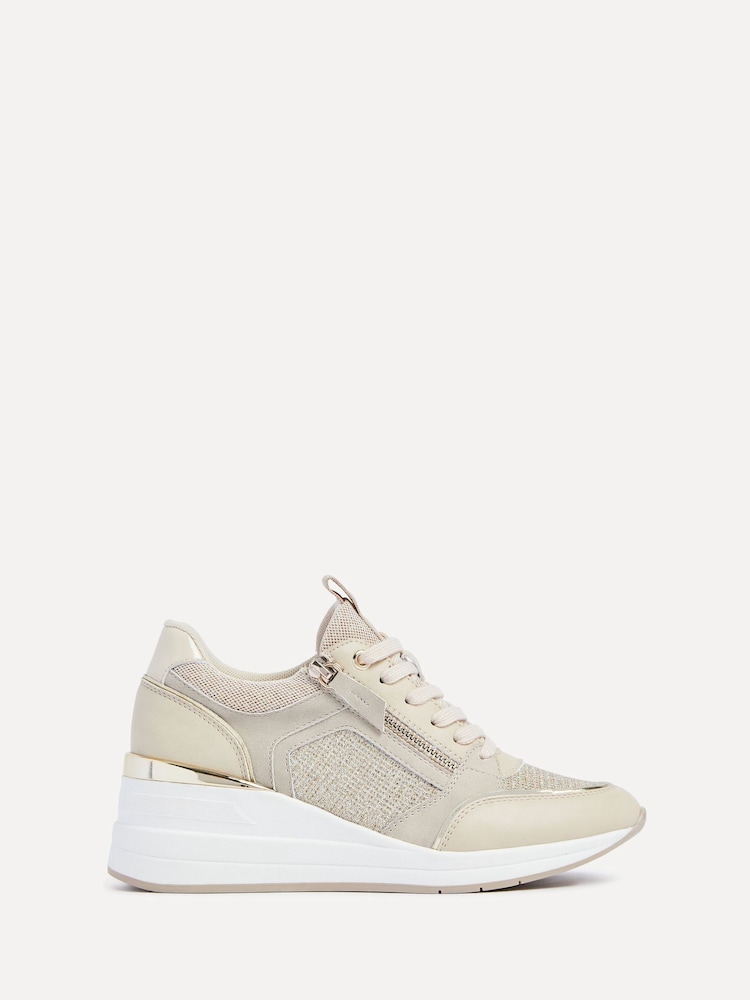 Nude - Zapatillas de deporte con cuña y detalle de purpurina Everett de Linzi - Imagen 2 de 5 Nude - Zapatillas de deporte con cuña y detalle de purpurina Everett de Linzi - Imagen 2 de 5