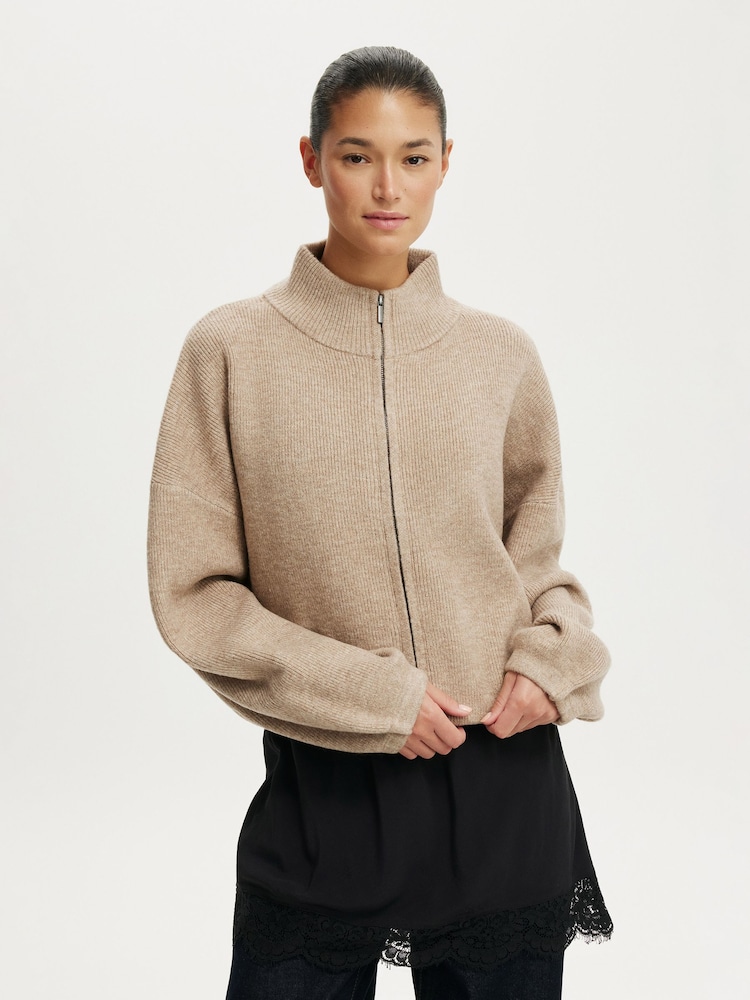 Cotton On Luxe Tuck Hem Bomber Jacket - Imagen 2 de 4 Cotton On Luxe Tuck Hem Bomber Jacket - Imagen 2 de 4
