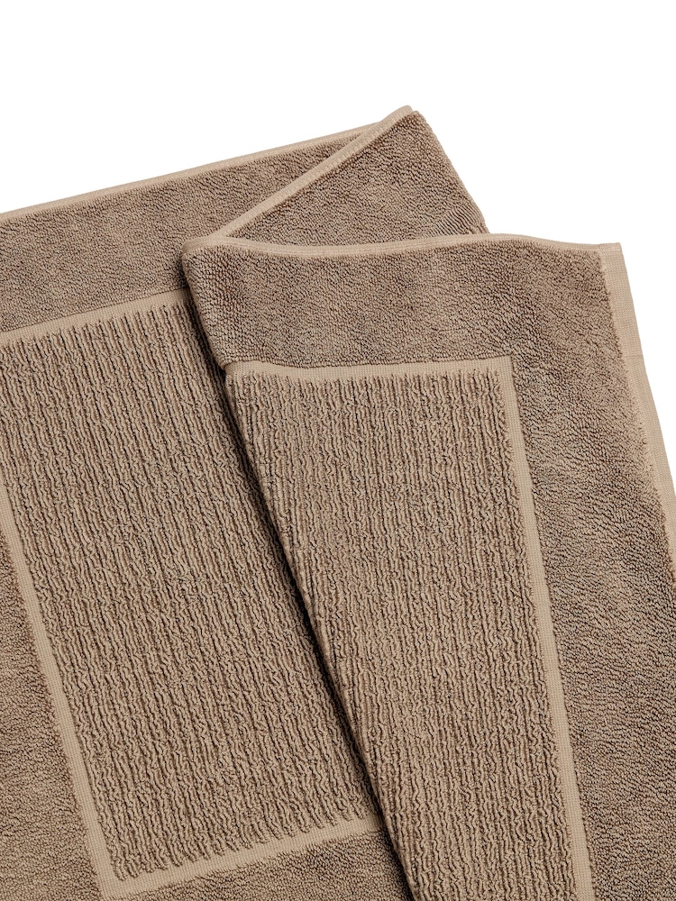 Christy Mocha Brown Supreme 1000GSM 100% Cotton Bat Mat - Image 2 of 2 Christy Mocha Brown Supreme 1000GSM 100% Cotton Bat Mat - Image 2 of 2