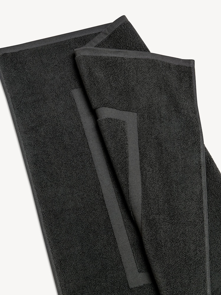 Christy Cinder Grey Organic Cotton 850GSM Bath Mat - Image 3 of 3