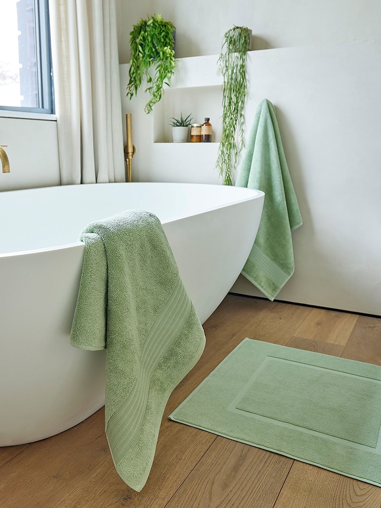 Christy Thyme Green Organic Cotton 850GSM Bath Mat - Image 1 of 3