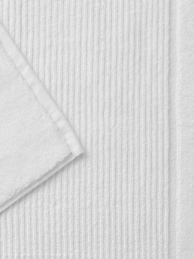 Christy White Supreme Luxury Cotton Mat - Image 3 of 3