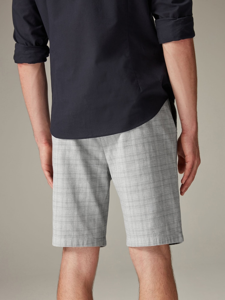 Vérification grise - Ajustement droit - Short chino stretch - Image 4 of 8