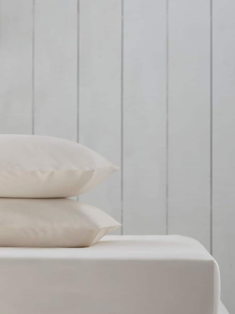Cream Cotton Rich Fitted Sheet - Image 1 of 2