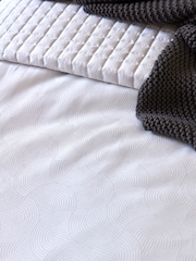 Christy White Riley Luxury 400 Thread Count 100% Cotton Jacquard Cover and Pillowcase Set - Image 3 of 4