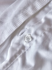 Christy White Riley Luxury 400 Thread Count 100% Cotton Jacquard Cover and Pillowcase Set - Image 4 of 4