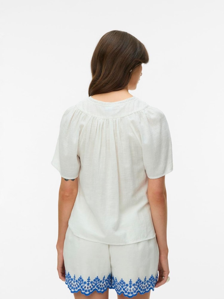 VERO MODA White Short Sleeve V-Neck Lace Trim Top - Image 2 of 5 VERO MODA White Short Sleeve V-Neck Lace Trim Top - Image 2 of 5