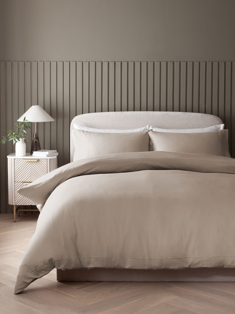 Mink Brown Collection Luxe 300 Thread Count 100% Cotton Sateen Satin Stitch Luxury Duvet Cover And Pillowcase Set - Image 1 of 6