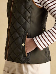 Joules Braemar Luxe Khaki Green Showerproof Diamond Quilted Gilet - Image 6 of 13