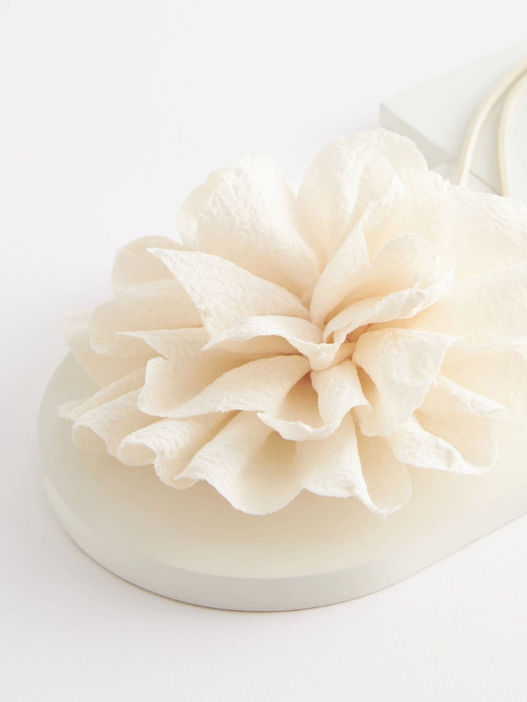 Cream Flower Corsage Wrap Choker Necklace - Image 5 of 5 Cream Flower Corsage Wrap Choker Necklace - Image 5 of 5