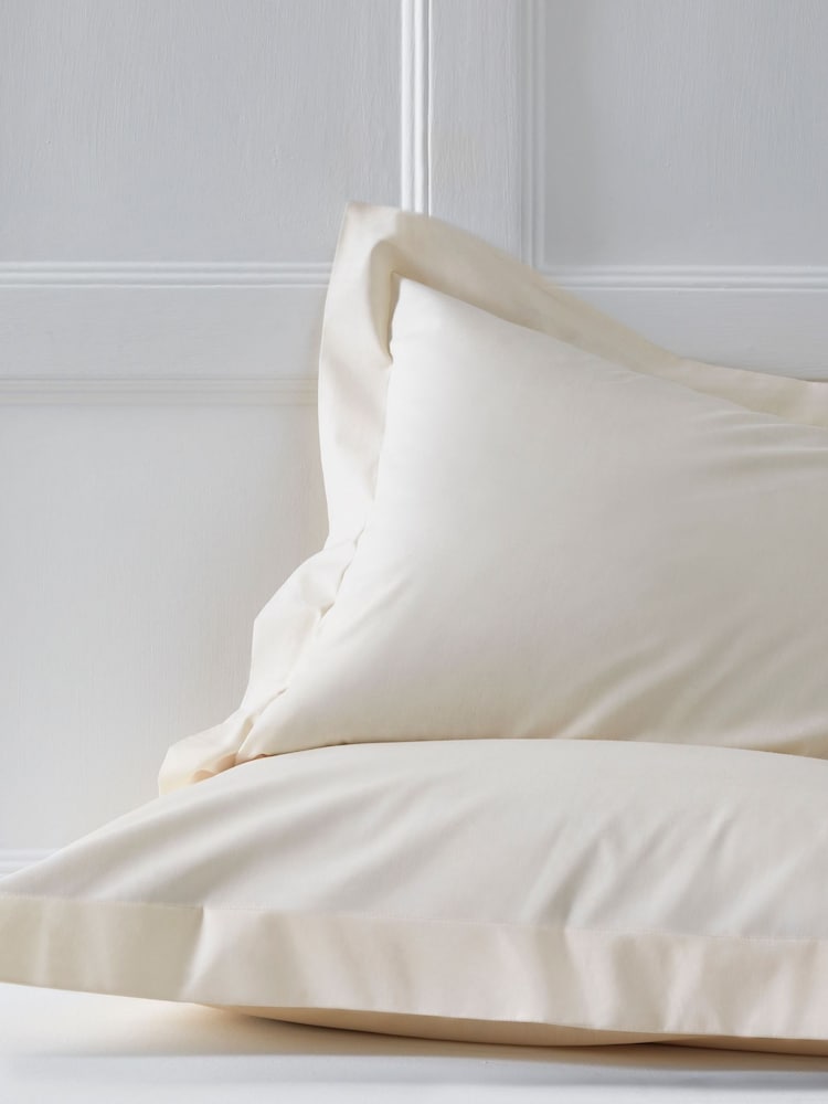 Set of 2 Cotton Rich Pillowcases - صورة 1 من 1 Set of 2 Cotton Rich Pillowcases - صورة 1 من 1