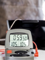Taylor Pro Digital Probe Thermometer and Timer - Image 4 of 4