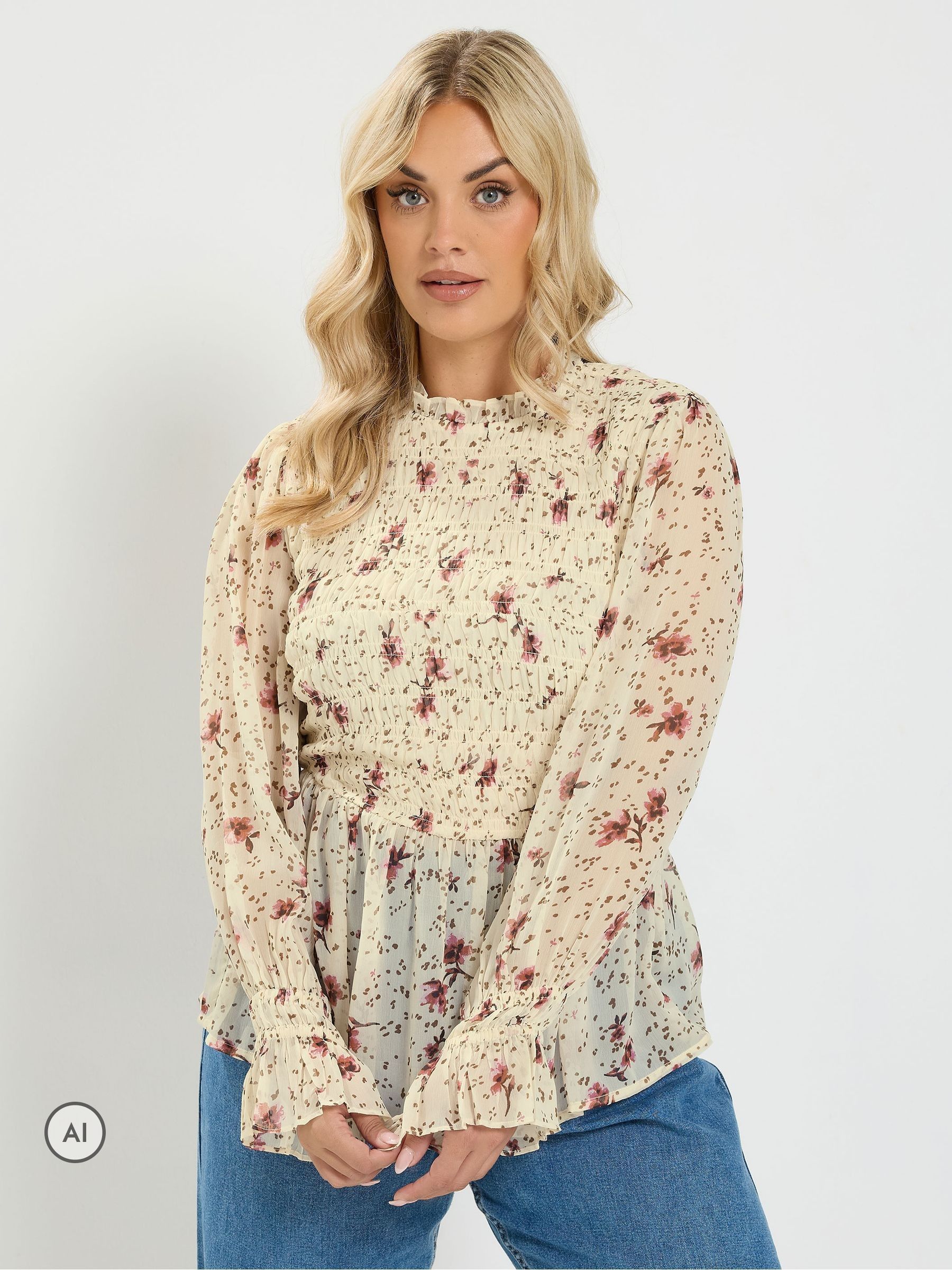 Yours Women's Cream Ruched Floral Blouse In | Size: 26/28 - Image 2