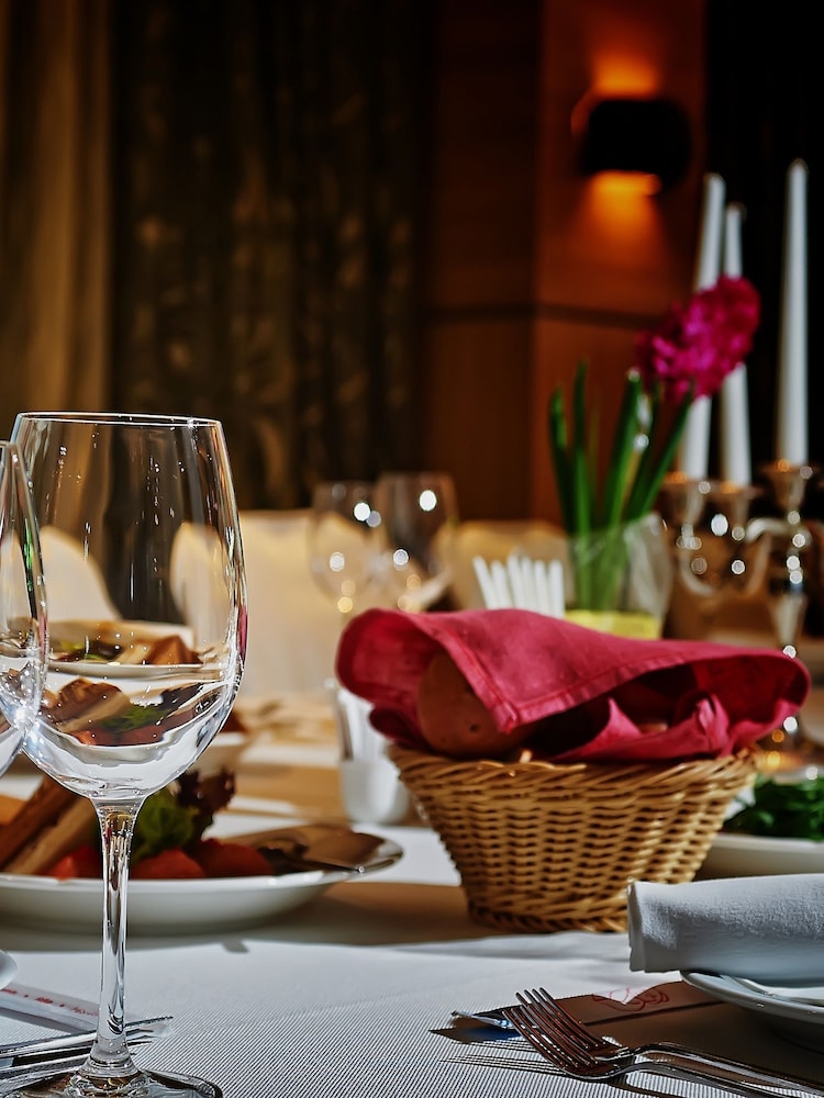 AS Gastro Pub Restaurant Dining for Two Gift Experience - Image 1 of 2