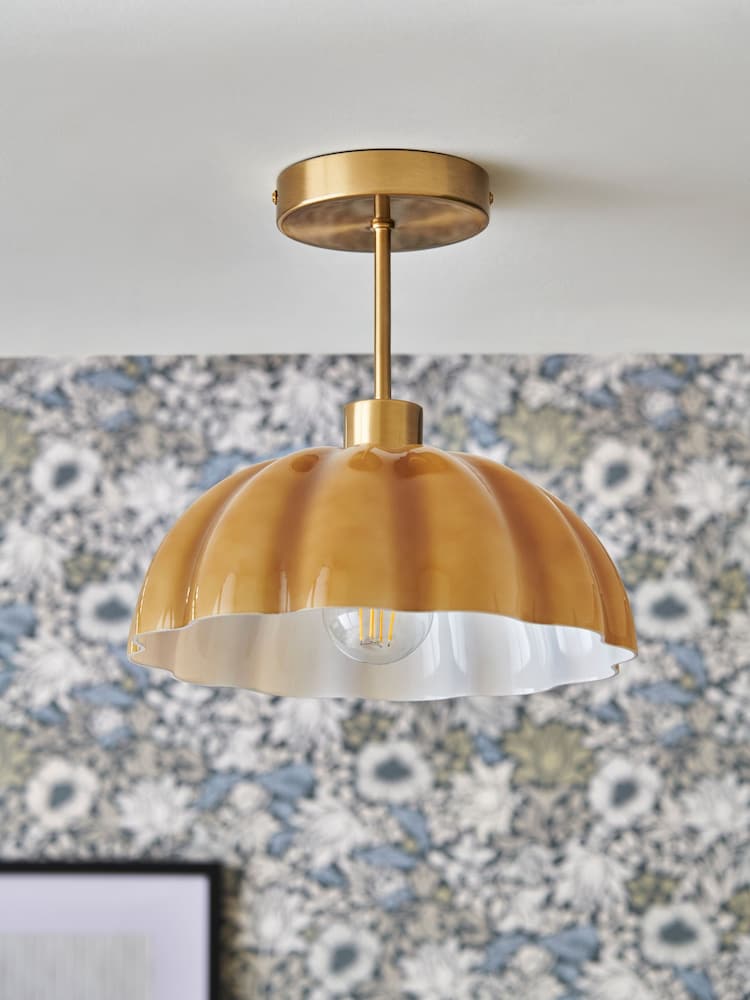 Clarke and Clarke Amber Scalloped Glass Pendant Light - Image 2 of 4