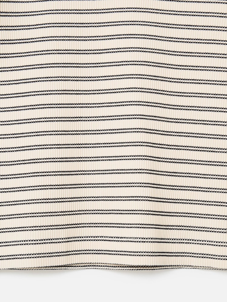 Oliver Bonas Striped Ribbed T-Shirt - Larawan 6 ng 6 Oliver Bonas Striped Ribbed T-Shirt - Larawan 6 ng 6