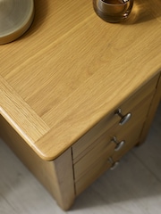Julian Bowen Oak Somerset Compact 3 Drawer Bedside Table - Image 4 of 10