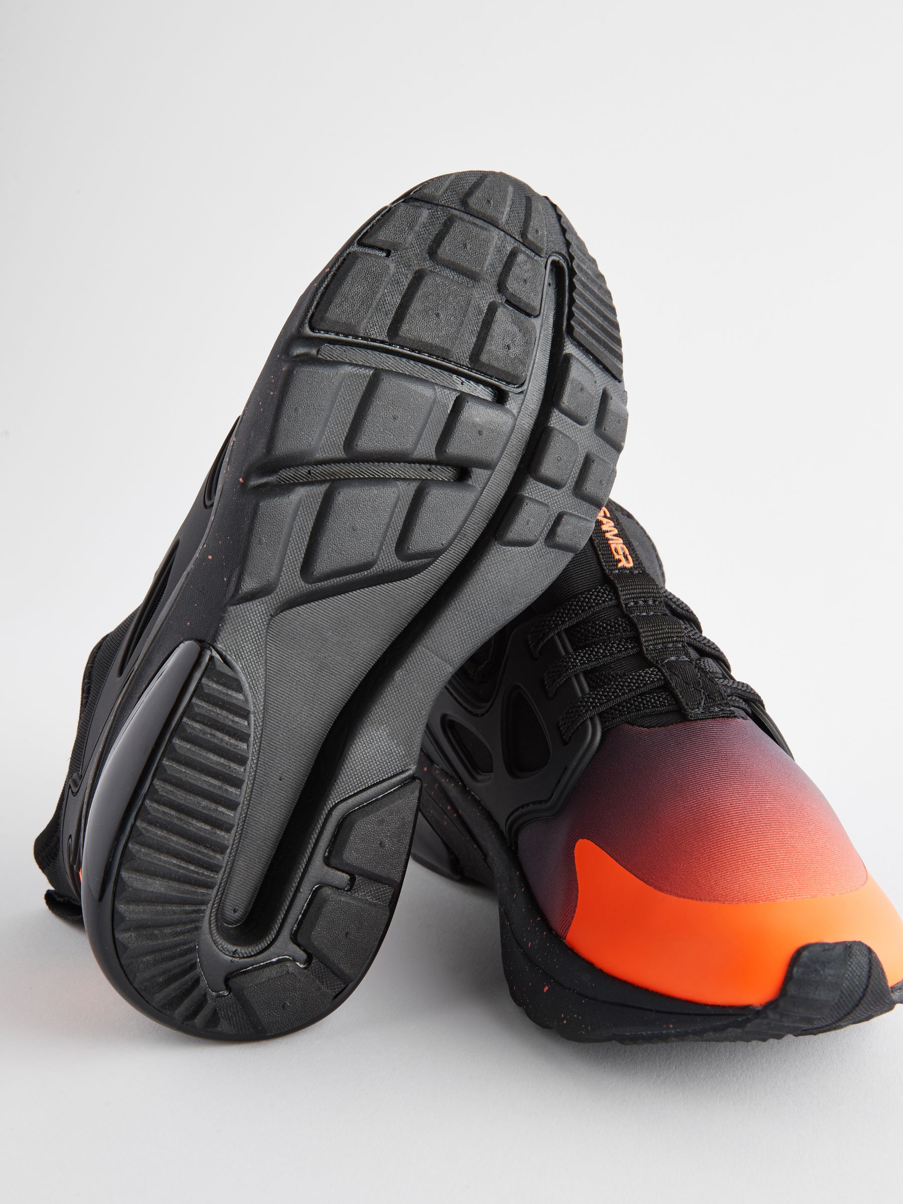 Nike elastic lace trainers store