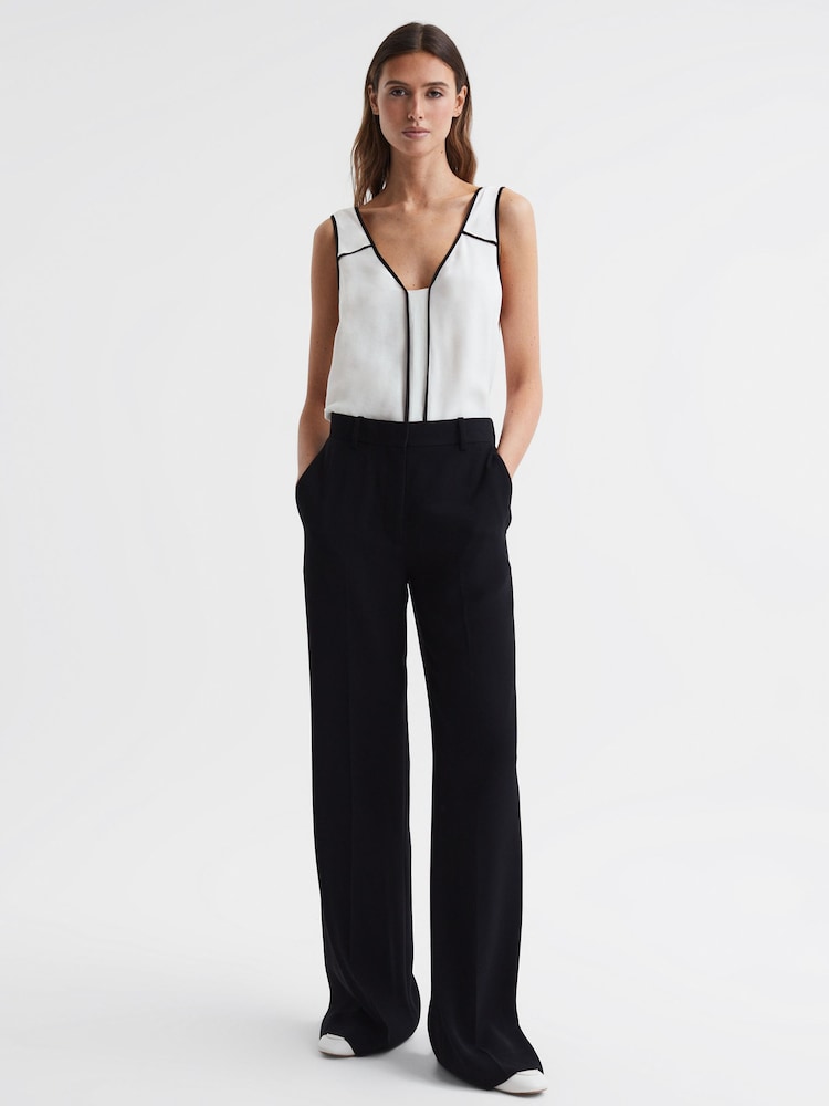 Reiss Ivory/Black Jessy Sleeveless V-Neck Vest - Image 5 of 5