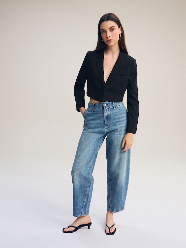 Black Cropped Tailored Blazer - Image 2 of 5 Black Cropped Tailored Blazer - Image 2 of 5