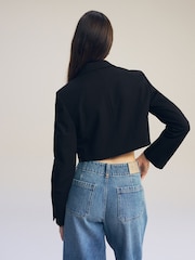 Noir - Blazer court et ajusté - Image 4 of 5
