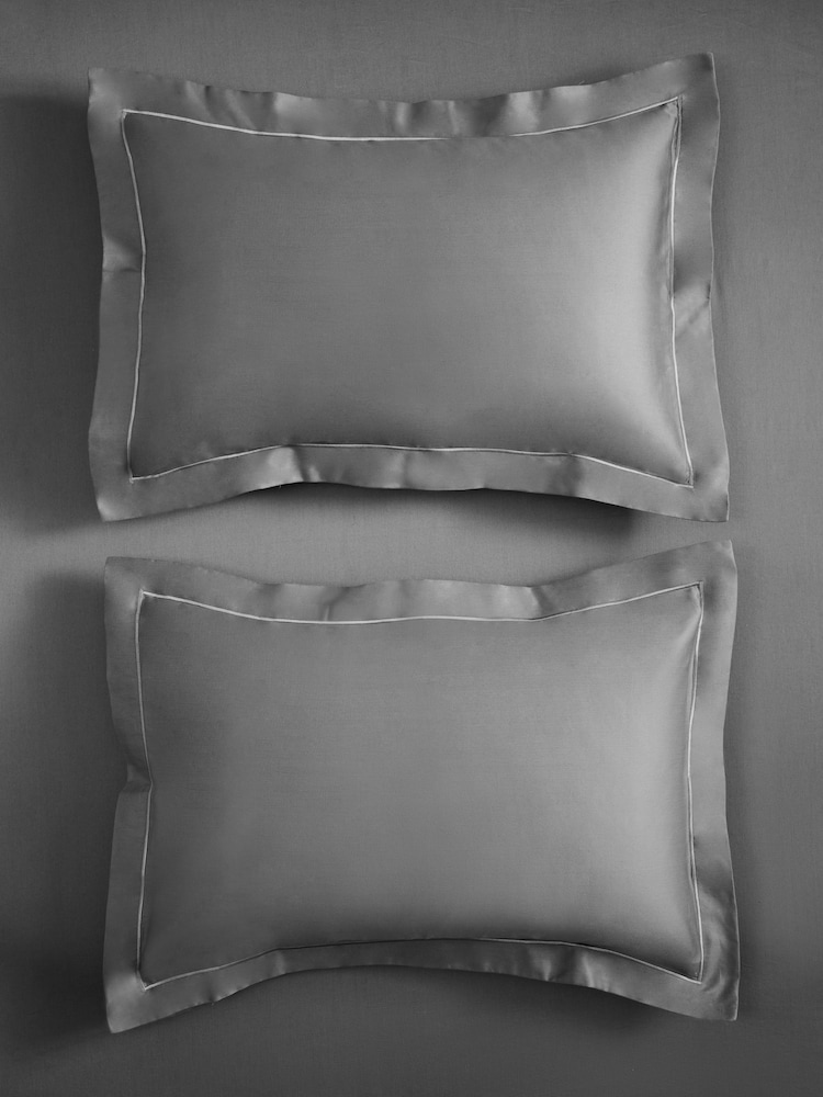 Set of 2 Silver Grey 300 Thread Count Collection Luxe 100% Cotton Pillowcases - Image 3 of 6