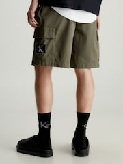 Calvin Klein Green Cargo Woven Shorts - Image 2 of 6