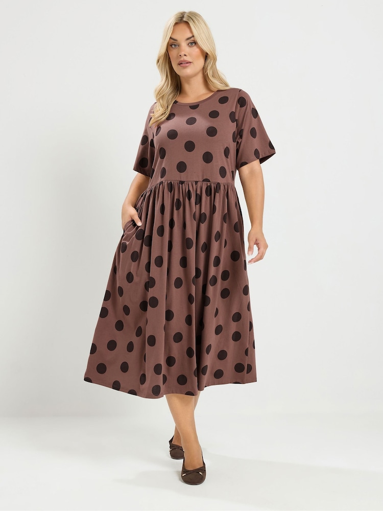 Yours Curve Brown Throw On Spot Dress - Image 1 of 6