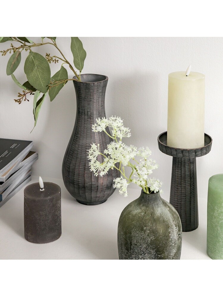 Gallery Home Grey Large Oakdale Fluted Vase - Image 2 of 3 Gallery Home Grey Large Oakdale Fluted Vase - Image 2 of 3