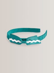 Green Hair Accessories Bundle - Image 4 of 6
