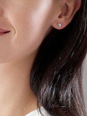 Beaverbrooks 9ct White Gold Diamond Stud Earrings - Image 4 of 5