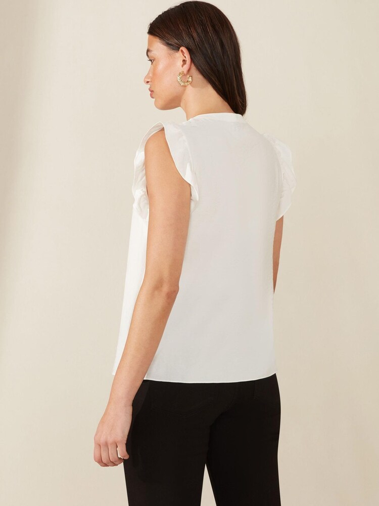 Biała koszula bez rękawów Ro&Zo z falbanką na ramionach - Obraz 2 z 6