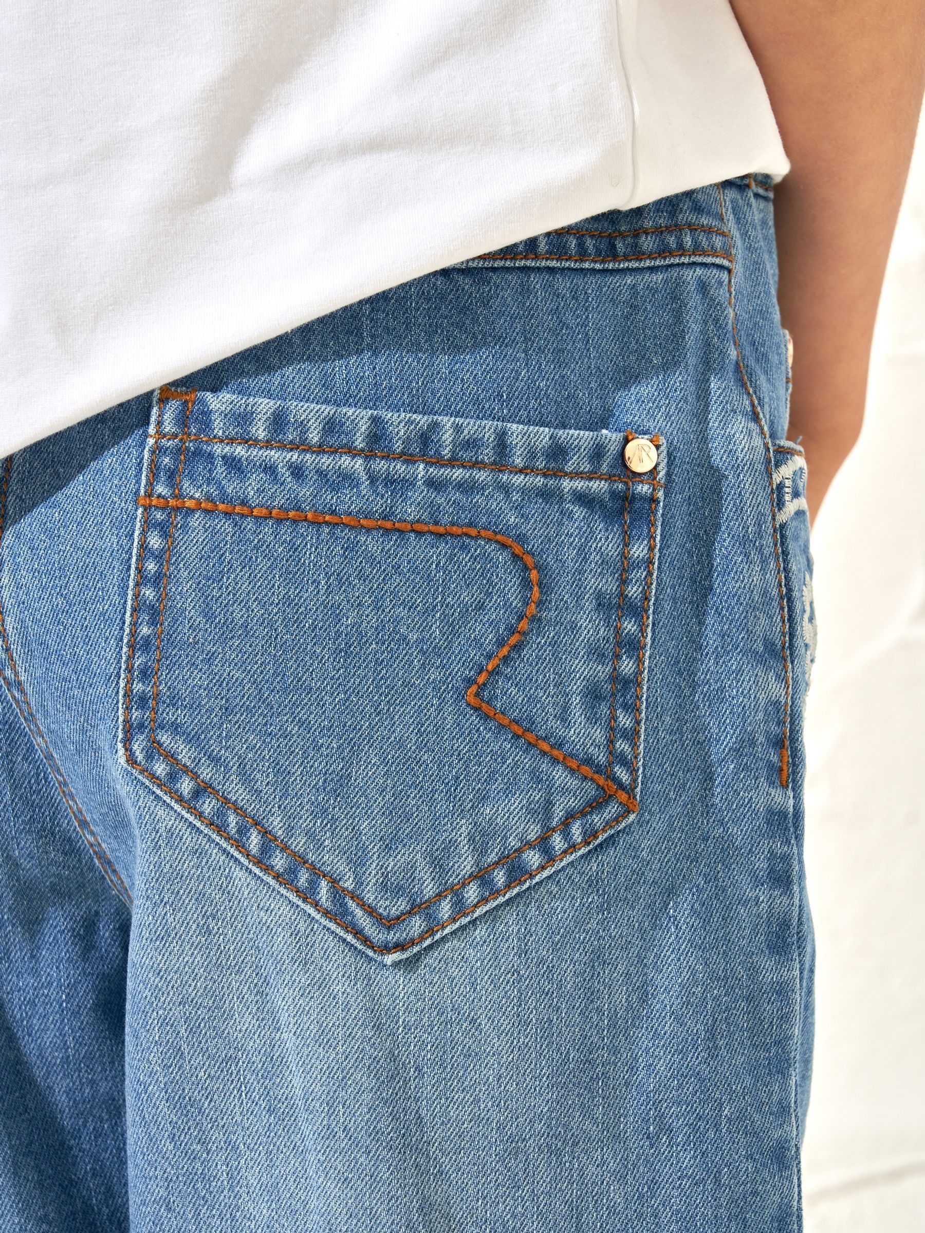 Jean Mom NEXT 100% Coton - Coupe Tendance, Taille élastique Au Dos | Confortable, Lavable En Machine, Style Décontracté