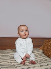 Blau - The Little Tailor 2-teiliges Hasen-Geschenkset für Babys mit Schlafanzug und Spielzeug aus 100 % Baumwolle - Bild 9 von 10
