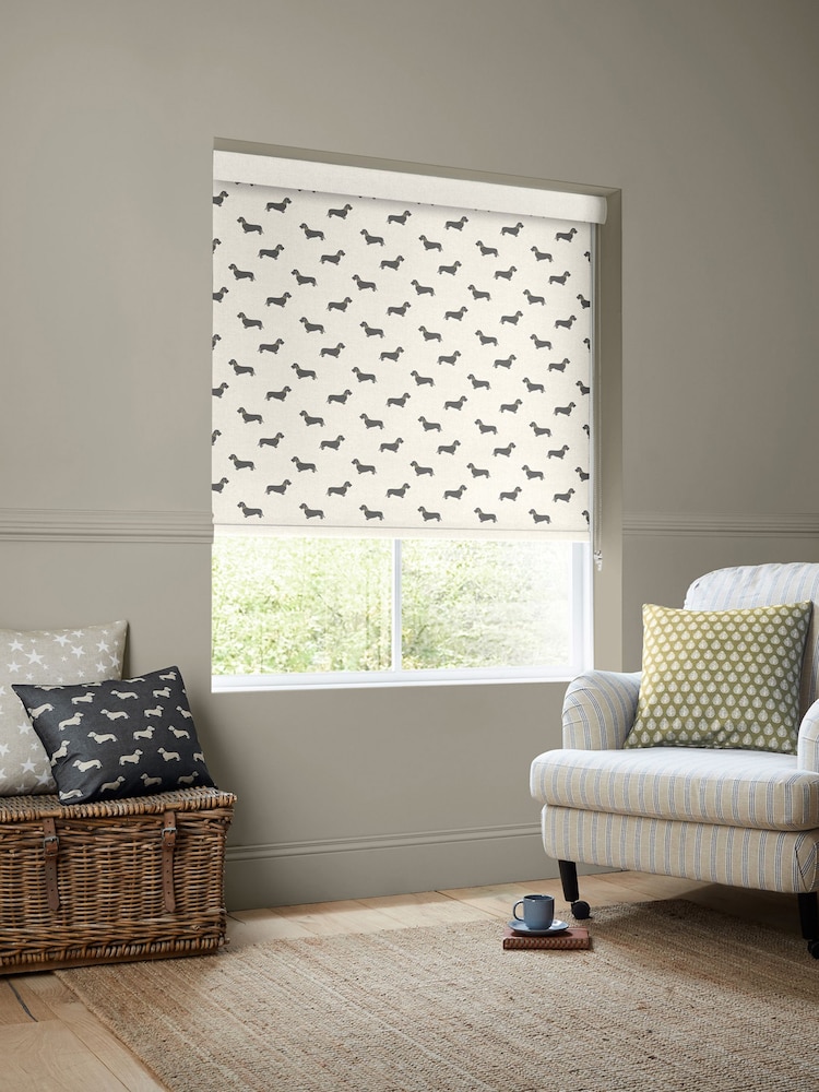 Emily Bond Pebble Basil Made to Measure Roller Blinds - Image 2 of 6