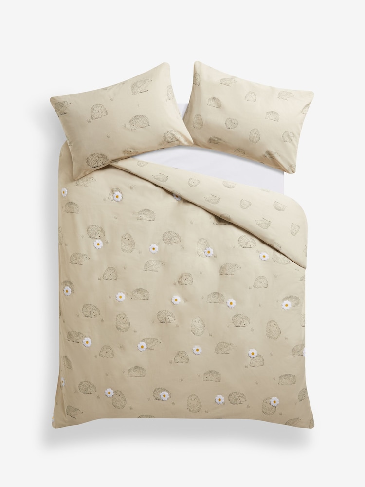 Natural Hedgehog with Tufted Daisies Duvet Cover and Pillowcase Set - Image 4 of 6