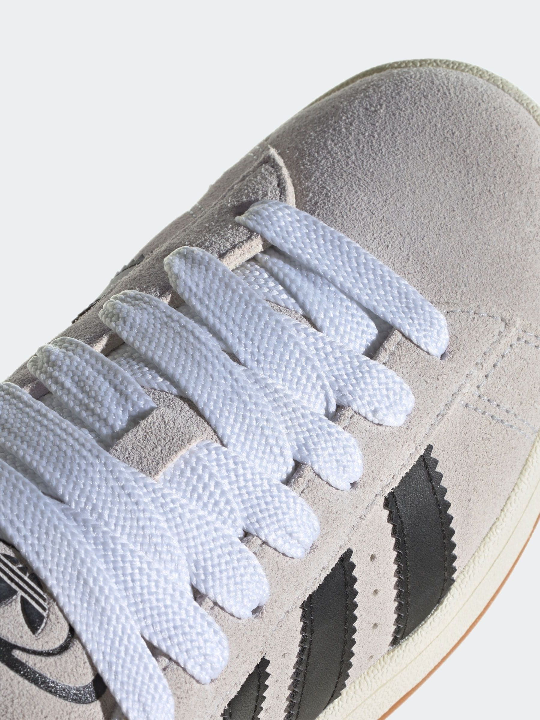 Buy adidas Originals White/Black Campus 00s Trainers from Next Romania