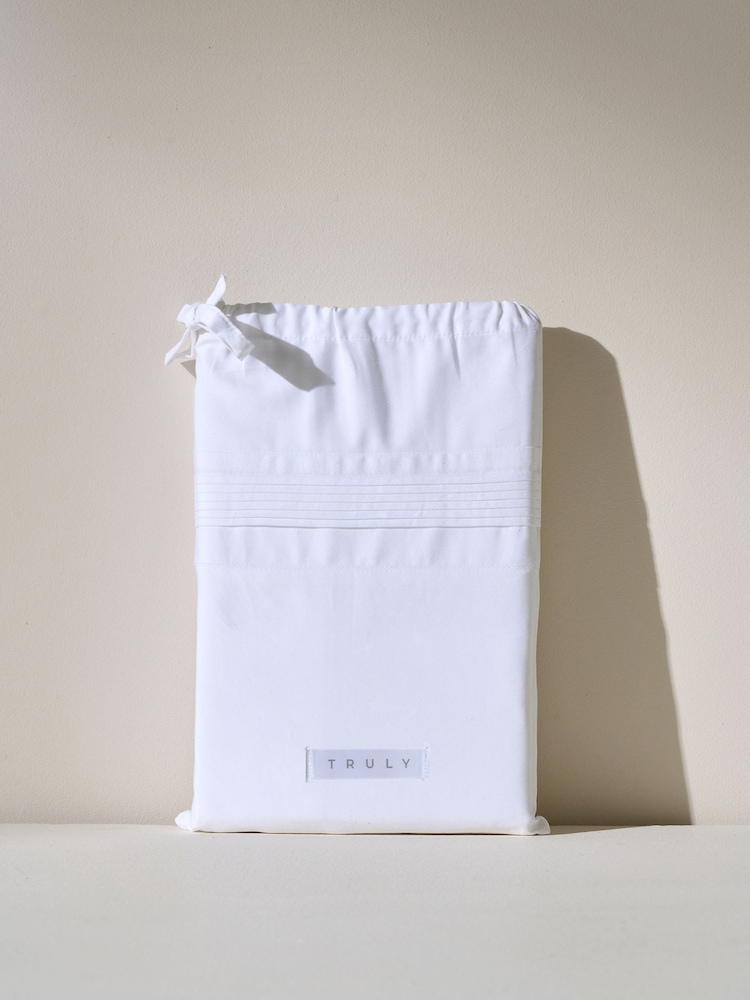 Truly White Micro Pleat 100% Cotton Duvet Cover - Image 2 of 3