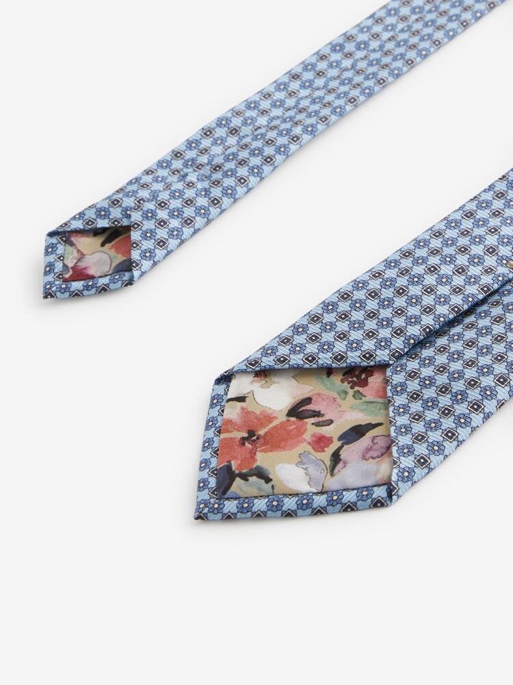 Light Blue Geometric Signature Made In Italy Design Tie - Image 3 of 3