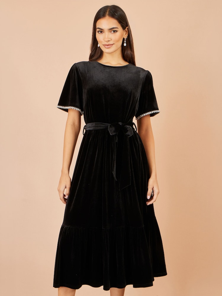 Yumi Velvet Dress With Embellished Sleeves - תמונה 1 מתוך 5 Yumi Velvet Dress With Embellished Sleeves - תמונה 1 מתוך 5