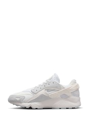 Nike White Air Huarache Runner Trainers - Image 2 of 9