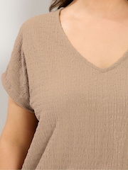 Yours Curve Natural Textured Grown On T-Shirt - Image 4 of 6