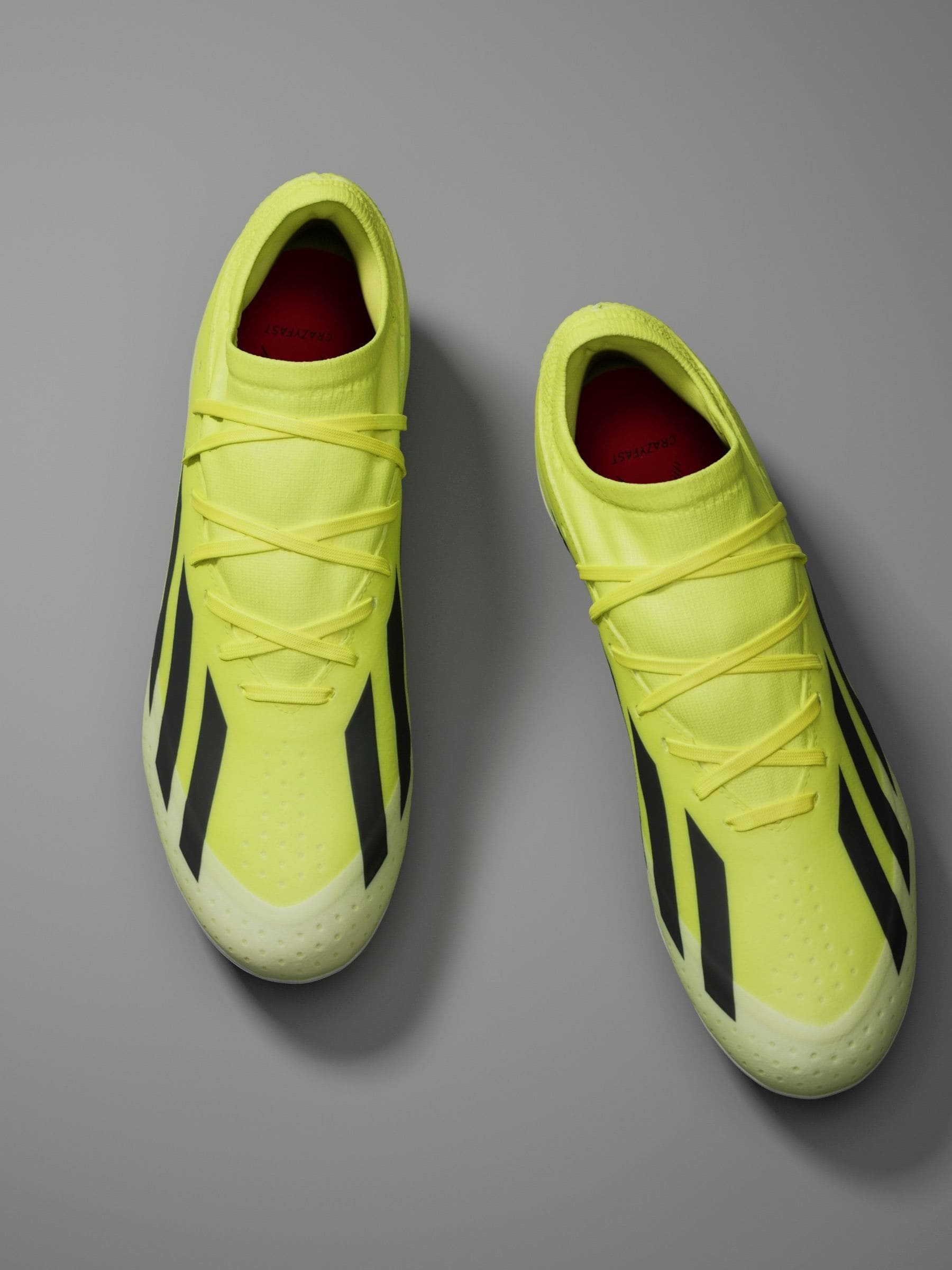 Shoes yellow football outlet