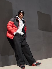 Nike Red/White Air Max 90 Trainers - Image 8 of 9