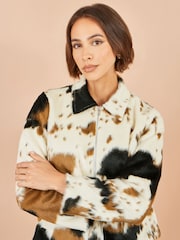 Yumi Brown Cow Print Faux Fur Zip Jacket - Image 4 of 5