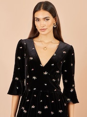 Yumi Black Velvet Embroidered Midi Dress - Image 4 of 5