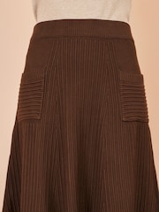Yumi Brown Knitted Midi Skirt With Pockets - Image 3 of 4